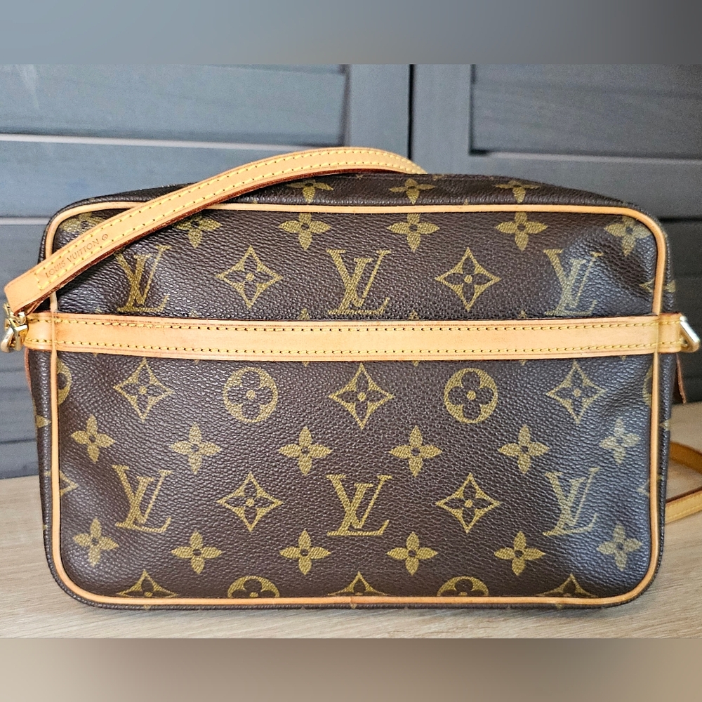 Authentic LOUIS VUITTON Monogram Compiegne 23 Crossbody Bag